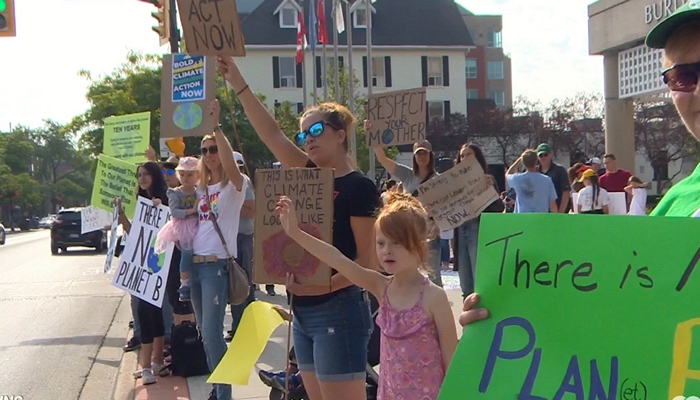 Thousands protest inaction on climate around the world