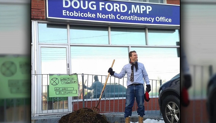 Protesters dump manure to send the Ford government a message