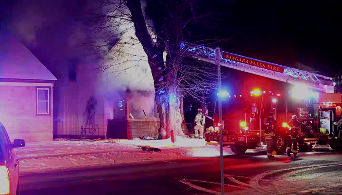 Early morning fire rips through Niagara Falls home