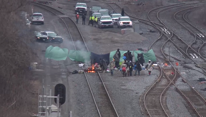 Hamilton railway blockade