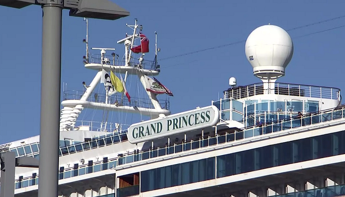 Grand Princess cruise ship