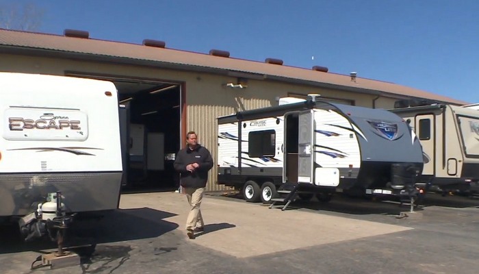 Niagara trailer dealer offering frontline workers a place to stay