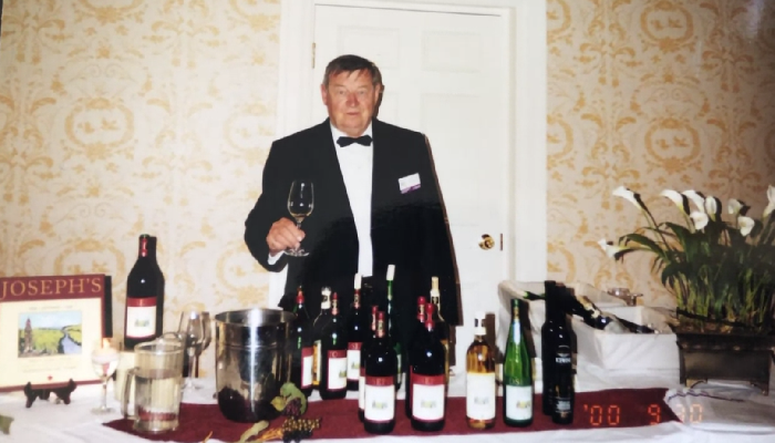 Niagara ice wine legend Joseph Pohorly has died