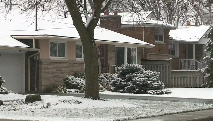 First snowfall for many areas in Southern Ontario