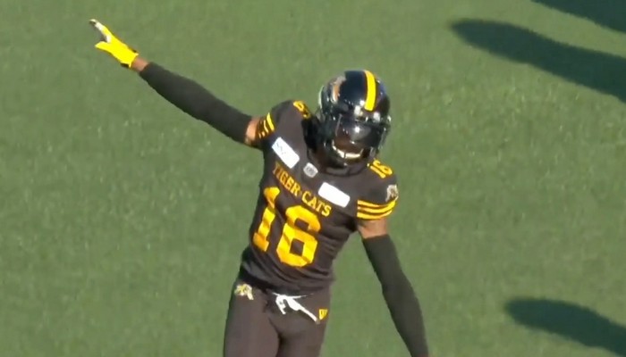 Brandon Banks stays with the Tiger Cats