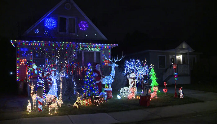 Where to find Christmas displays in our area