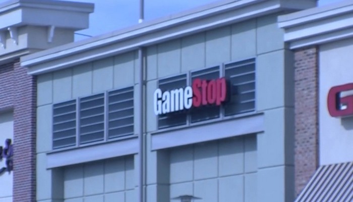 Amateur investors still hoping to cash in after pumping up retail stock prices for GameStop