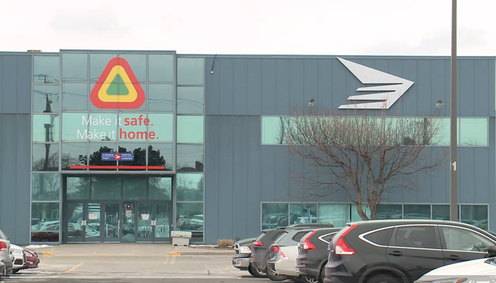 White powder found at Stoney Creek Canada Post leads to hazmat response