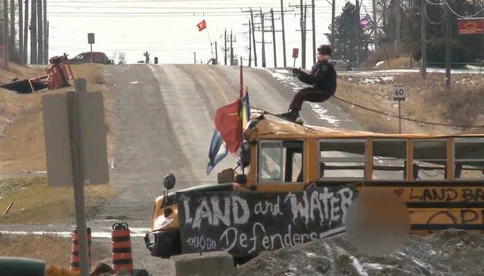 Protesters to remove one of the three road blockades in Caledonia