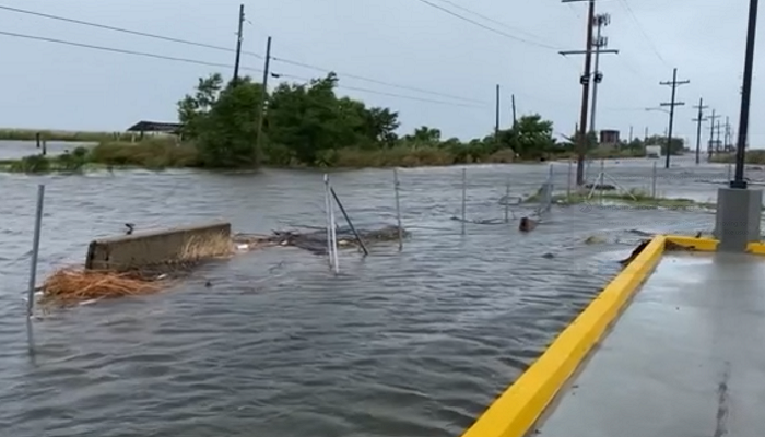 Hurricane Ida slams into Louisiana with devastating force (VIDEO)
