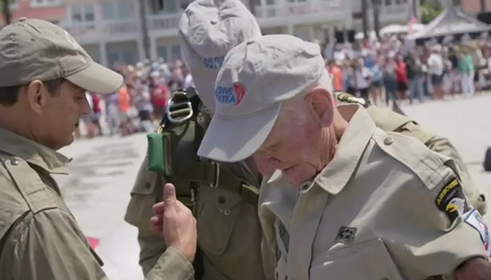 100-year-old veteran recreates WWII parachute jump in California