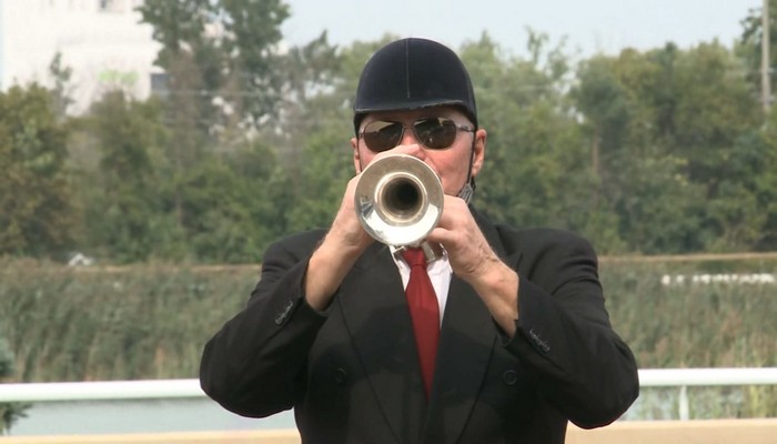 The bugler at the Fort Erie racetrack has been setting the tone at post time since the 60’s