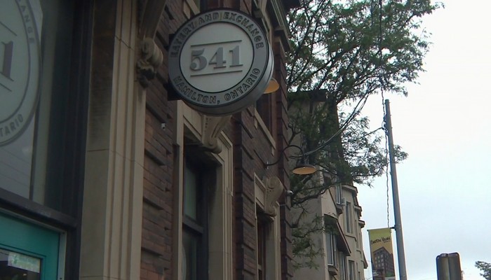 541 Eatery and Exchange serves takeout only to avoid enforcing vaccine passport