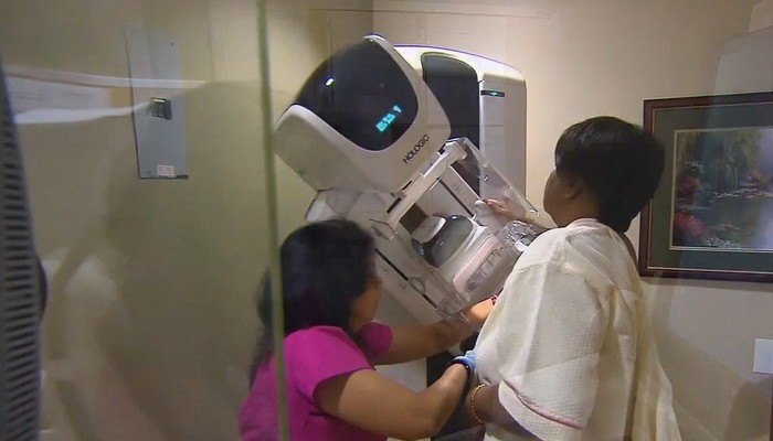 Ontario lowering age for regular breast cancer screenings to 40