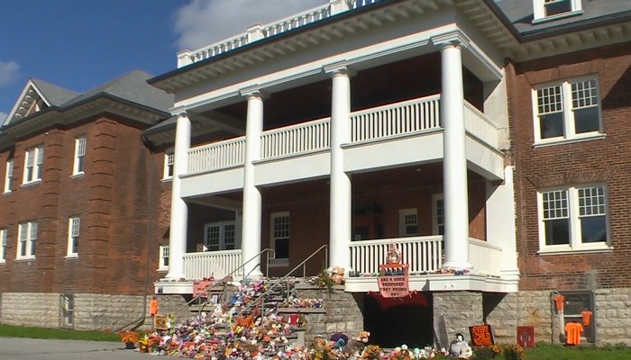 WATCH: Residential school survivors to hold news conference as grounds search begins in Brantford