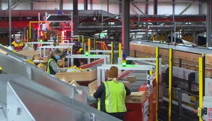 Hamilton’s new DHL distribution centre is gearing up for Black Friday