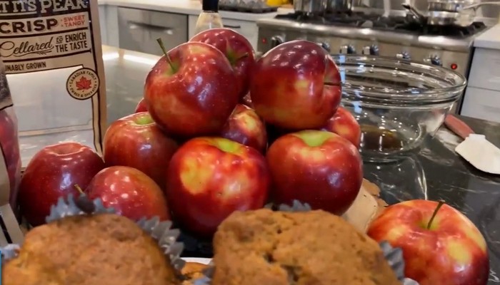 Red Prince apple muffins drizzled with caramel sauce