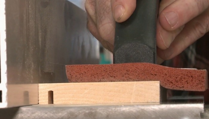 Vic Tesolin Woodworks shows how to simply build a wooden box