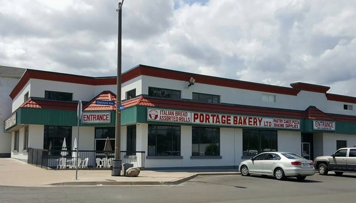 Family bakery in Niagara Falls celebrates 50 years in business