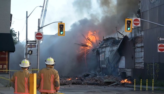 Massive fire in Downtown Hamilton destroys four story commercial building