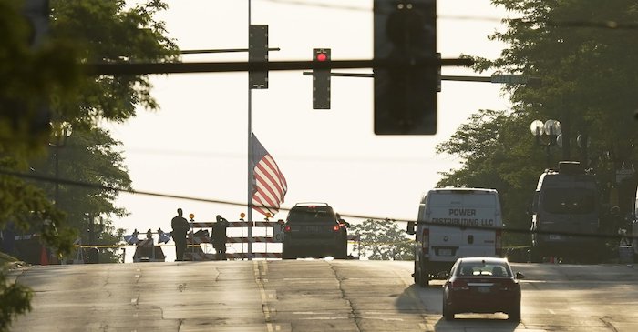 July 4 parade shooting leaves 6 dead, 30 injured