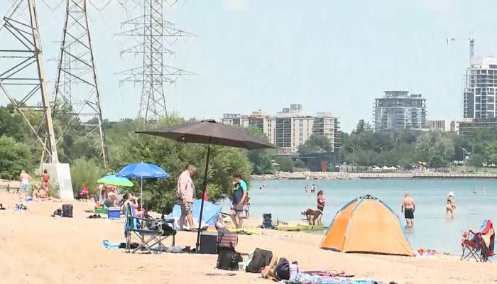 Heat warnings continue across southern Ontario, around the world