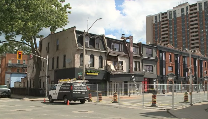 Portion of King Street East remains closed following partial collapse of building