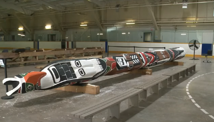 St. Catharines enlists three Indigenous artists to restore 55-year-old totem pole