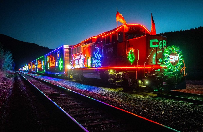 CP Holiday Train returns to Hamilton after three year hiatus