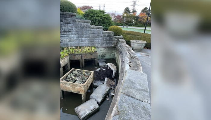 Floral Clock in Niagara damaged after vandalism