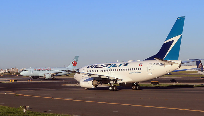 Canadian airlines last for on-time arrivals in North America: report