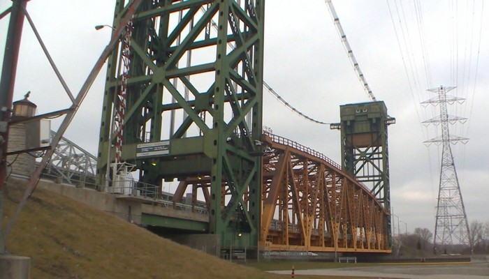 Burlington Canal Lift Bridge to partially reopen, alternating lanes