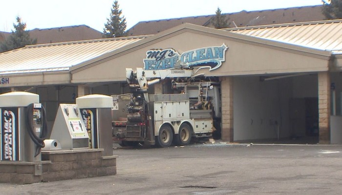 2 charged in Hamilton car wash break-in that seriously injured man