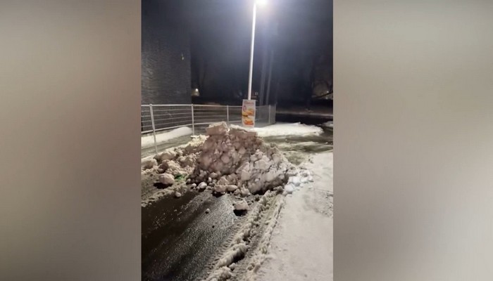 Hamilton Tim Hortons’ customers caught in snow plow fight