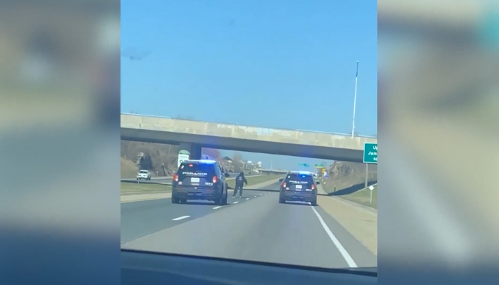 Video shows man rollerblading away from police on Hamilton’s Linc