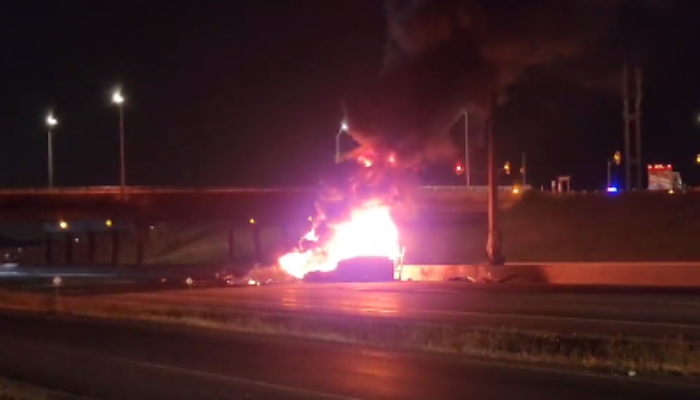 2 dead, Highway 401 partially closed after major collision near Ajax