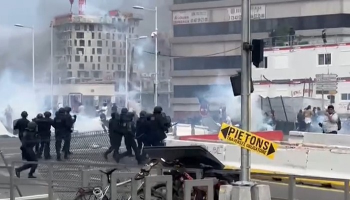 45,000 police officers deployed amid French protests