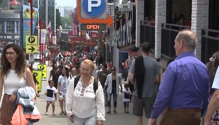 Crowds braved the rain in Niagara Falls this long weekend