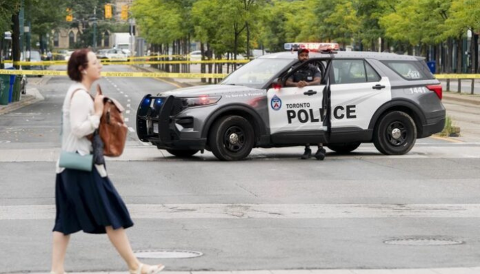 Man dead after early morning shooting in downtown Toronto