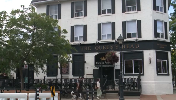 The Queen’s Head pub in Burlington celebrates its last day