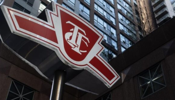 Rogers must open TTC network to all carriers: Minister