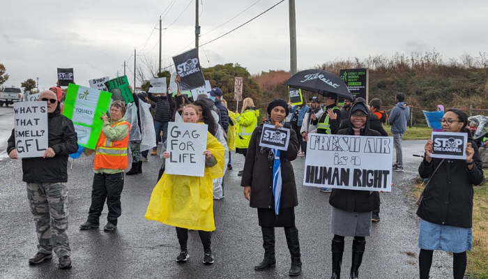 Protestors call for action in relentless odour from Stoney Creek landfill