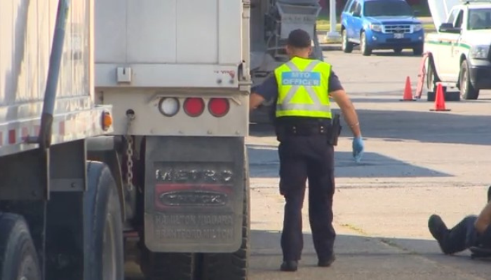 Halton police launch annual commercial vehicle inspection blitz