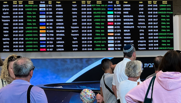 First flight carrying Canadian citizens departs from Tel Aviv