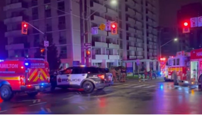 1 taken to hospital after overnight apartment fire in Hamilton