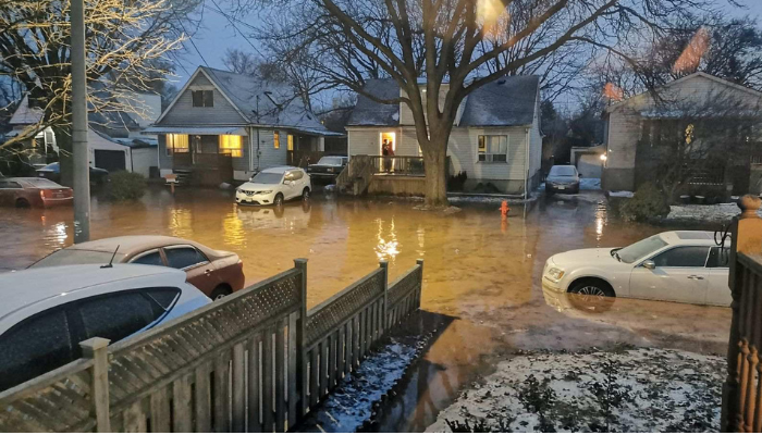 Clean-up efforts underway after 2 water main breaks in Hamilton