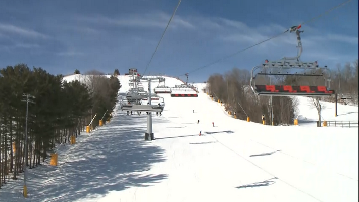 Gearing up for the slopes at Mount St. Louis Moonstone