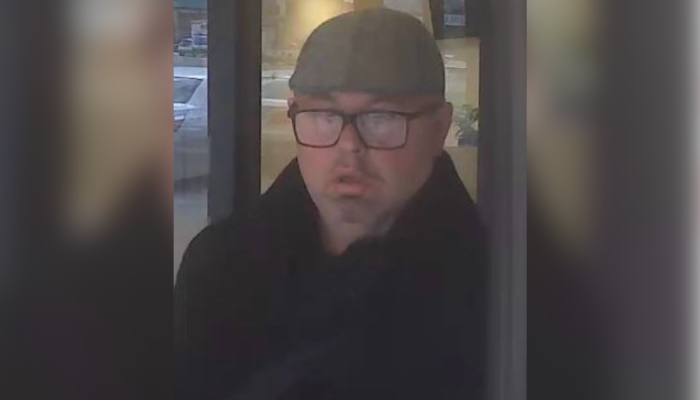 Police on the hunt for man who robbed bank in Niagara Falls