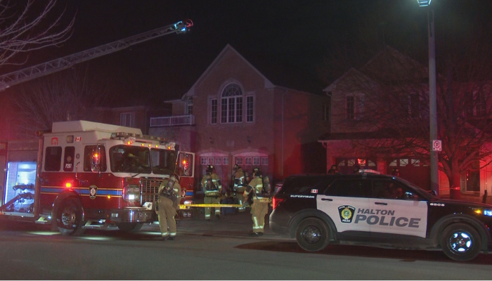 Early morning fire damages home in Oakville