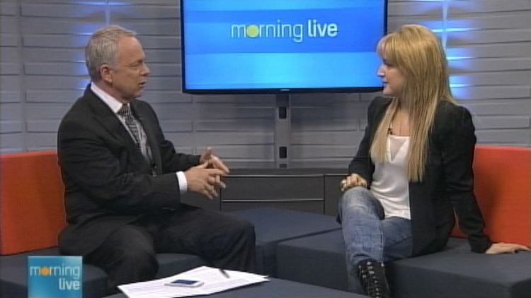 Bob Cowan interviews singer Victoria Duffield; Morning Live, May 8, 2014